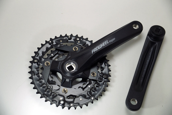 Система PROWHEEL VIGOR-401-N,(44/32/22)AL-6061-T6,CHAINLINE:50,BCD:104/64,под квадрат 113,черный